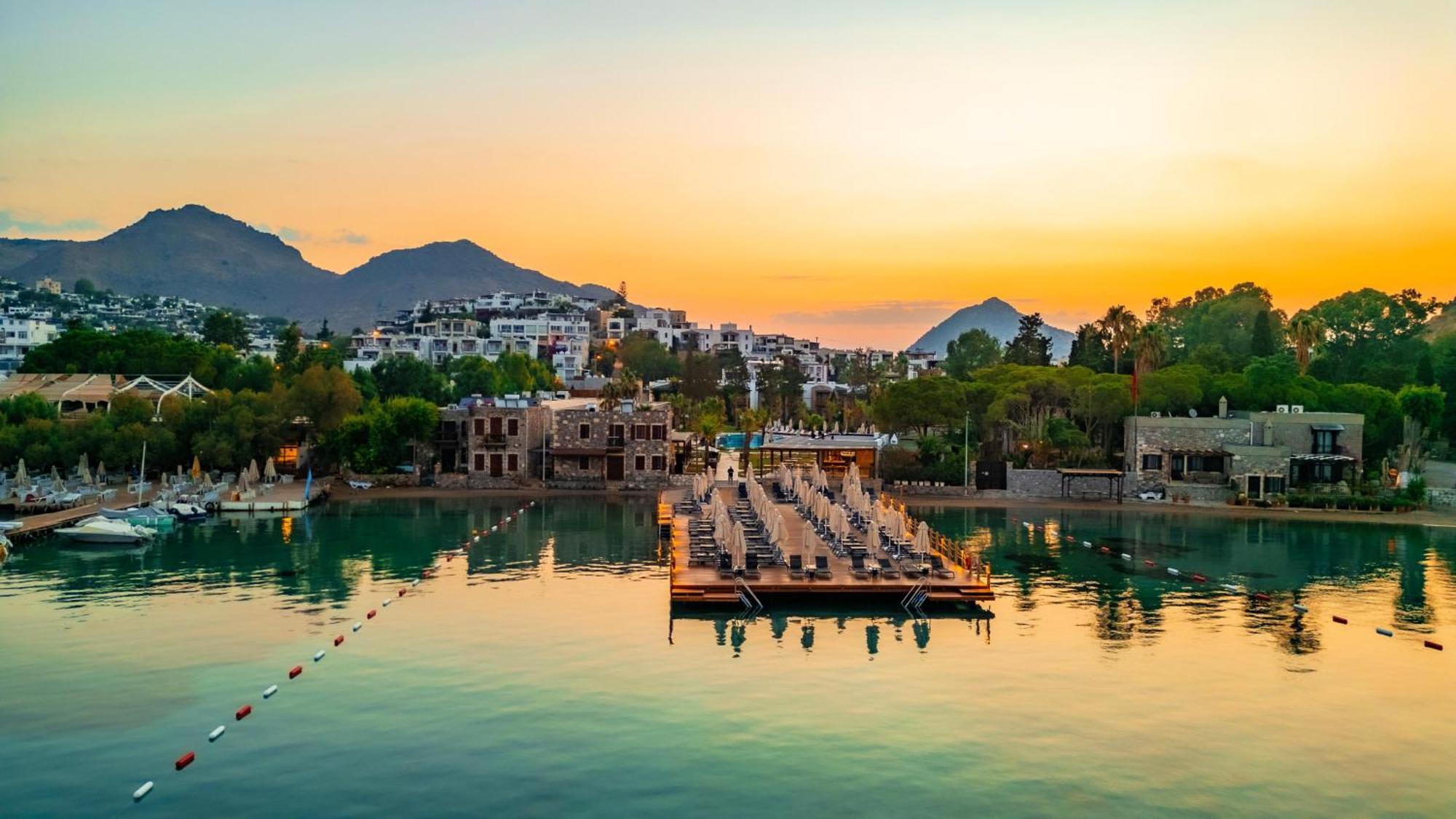 Suum Bodrum Hotel & Beach - Adult Only ภายนอก รูปภาพ